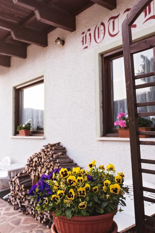 Hotel Mignon Folgaria Exterior photo